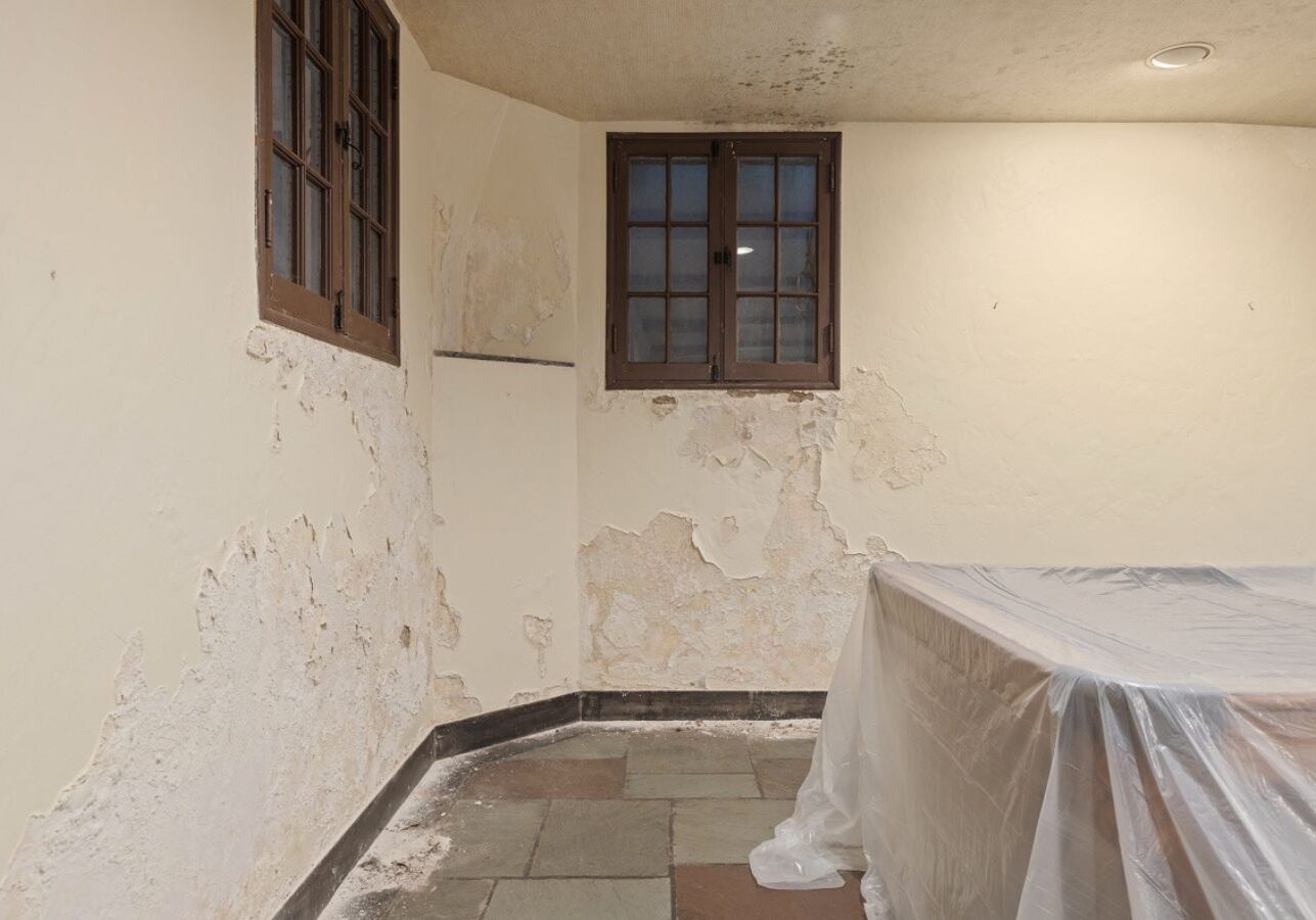 Loft Drywall & Plaster expert completing plaster restoration in Monroeville, PA with detailed craftsmanship and smooth finishing. Plaster Restoration Near Me.