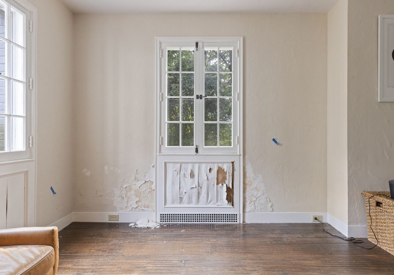 Loft Drywall & Plaster expert completing precise wall texture work in Monroeville, PA. Texture Matching Near Me.