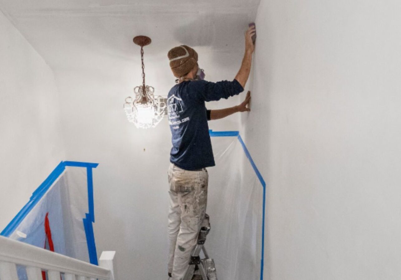 Loft Drywall & Plaster expert blending a wall finish in Mount Lebanon, PA. Texture Matching Near Me.